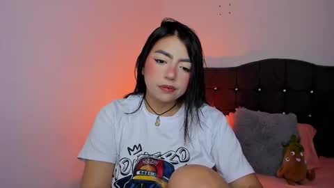 Snapshot of desire_gh chatting on November 18, 12:27 am Desire gh online show from November 18, 12:27 am