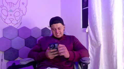 Snapshot of desireduo_tgn chatting on September 15, 12:27 pm TORI AND MR. BEAR online show from September 15, 12:27 pm