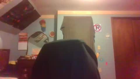 Snapshot of desireepeach69 chatting on May 25, 1:22 am desireepeach69 online show from May 25, 1:22 am