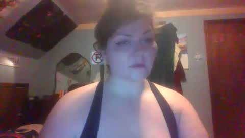 Snapshot of desireepeach69 chatting on June 6, 1:32 am desireepeach69 online show from June 6, 1:32 am