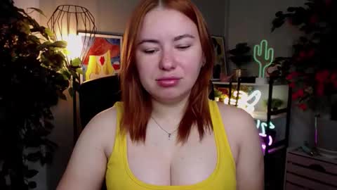 LAYLA online show from September 16, 6:25 am