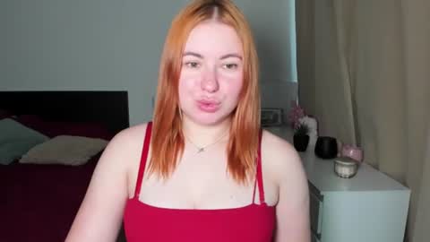 Snapshot of desirelayla chatting on June 18, 9:47 am LAYLA online show from June 18, 9:47 am