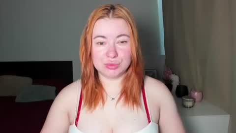 Snapshot of desirelayla chatting on June 21, 6:27 am LAYLA online show from June 21, 6:27 am