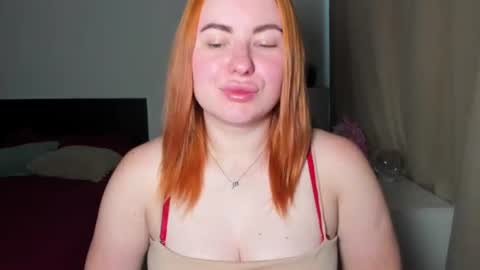 Snapshot of desirelayla chatting on July 7, 7:23 am LAYLA online show from July 7, 7:23 am