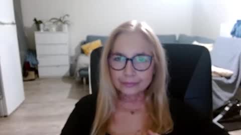 S O F I A online show from January 6, 5:38 pm