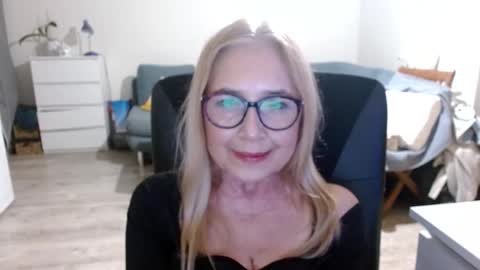 S O F I A online show from February 9, 6:16 pm