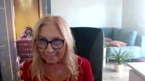 S O F I A online show from October 2, 1:51 pm