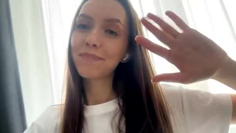 Snapshot of desirewingard chatting on April 6, 6:03 am Ksenia online show from April 6, 6:03 am