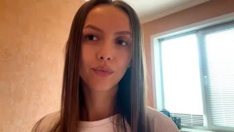 Snapshot of desirewingard chatting on April 15, 3:13 am Ksenia online show from April 15, 3:13 am