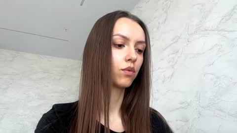 Snapshot of desirewingard chatting on May 25, 2:50 am Ksenia online show from May 25, 2:50 am