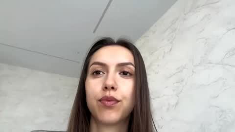 Snapshot of desirewingard chatting on May 26, 2:51 am Ksenia online show from May 26, 2:51 am