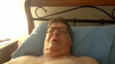 Desmon1958 online show from March 4, 6:25 pm