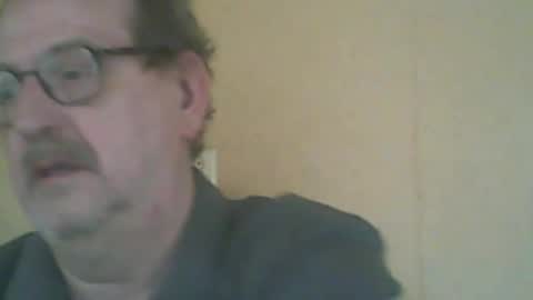 Snapshot of destelp chatting on February 28, 2:29 pm destelp online show from February 28, 2:29 pm