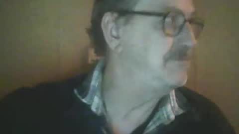 Snapshot of destelp chatting on March 3, 6:14 pm destelp online show from March 3, 6:14 pm