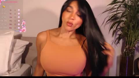 Destinne Mill online show from February 17, 12:01 pm