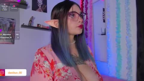 Snapshot of destiny14_ chatting on September 13, 6:24 am Dani online show from September 13, 6:24 am