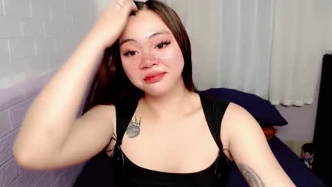 Snapshot of destinyroxie chatting on February 16, 4:42 am ROXIE  online show from February 16, 4:42 am