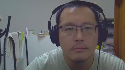 Snapshot of destroy1984 chatting on December 4, 10:35 am Destroy November 1984 online show from December 4, 10:35 am