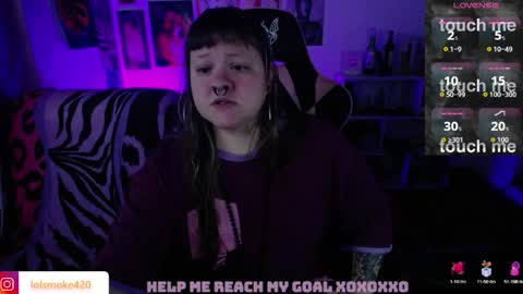 Snapshot of destroyall420 chatting on May 12, 8:55 am Lola Bdsm and fries online show from May 12, 8:55 am