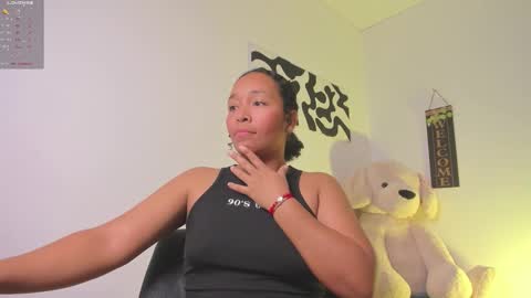 desty_y online show from February 5, 5:12 am