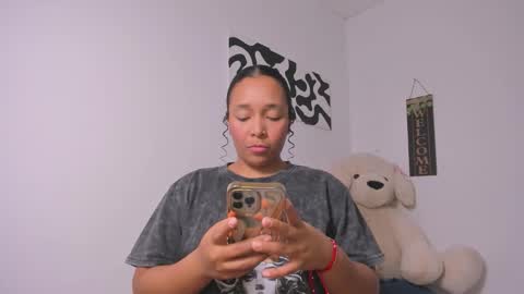 desty_y online show from February 22, 7:19 am