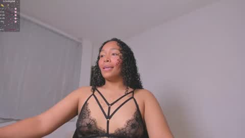 Snapshot of desty_y chatting on June 23, 12:08 am desty_y online show from June 23, 12:08 am