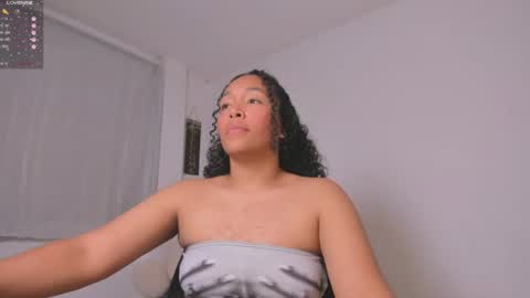 Snapshot of desty_y chatting on June 25, 11:31 pm desty_y online show from June 25, 11:31 pm
