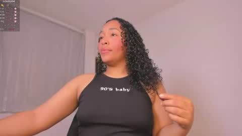 Snapshot of desty_y chatting on July 19, 9:24 am desty_y online show from July 19, 9:24 am