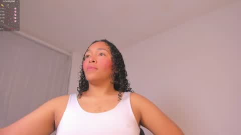 Snapshot of desty_y chatting on August 1, 9:30 am desty_y online show from August 1, 9:30 am