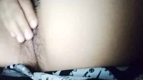 Snapshot of desurvv0999 chatting on February 6, 5:25 am desurvv0999 online show from February 6, 5:25 am