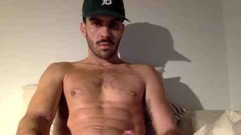 Snapshot of detroitbro chatting on October 21, 2:56 am Detroit Bro online show from October 21, 2:56 am