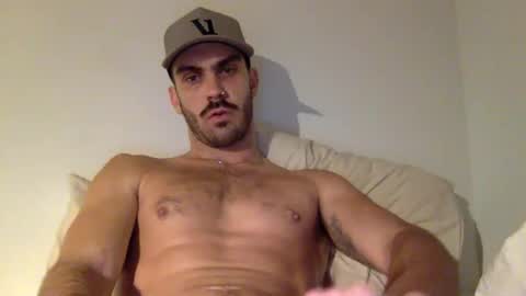 Snapshot of detroitbro chatting on November 6, 4:57 am Detroit Bro online show from November 6, 4:57 am