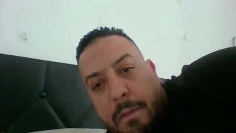Snapshot of devil_angel66 chatting on May 12, 1:19 pm devil_angel66 online show from May 12, 1:19 pm