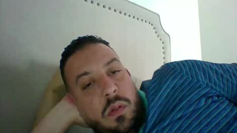 Snapshot of devil_angel66 chatting on May 22, 8:32 am devil_angel66 online show from May 22, 8:32 am