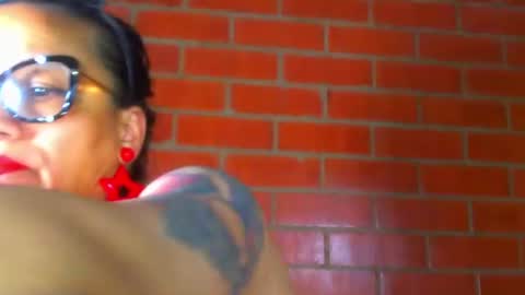 Snapshot of devil_taylorx chatting on August 4, 7:16 pm devil_taylorx online show from August 4, 7:16 pm