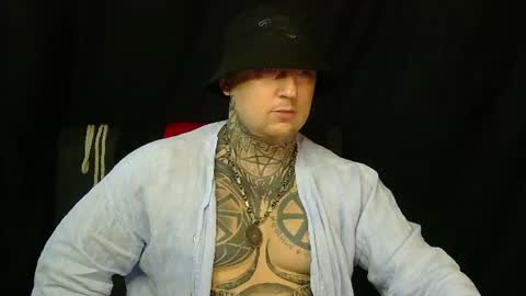 Snapshot of devilwithtats chatting on July 26, 7:48 am Lucian online show from July 26, 7:48 am