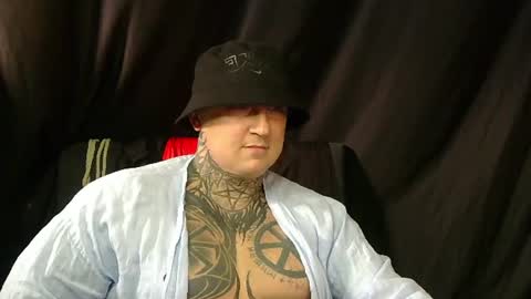 Snapshot of devilwithtats chatting on July 27, 2:02 pm Lucian online show from July 27, 2:02 pm