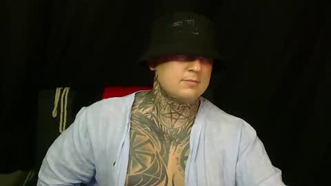 Snapshot of devilwithtats chatting on July 28, 3:21 pm Lucian online show from July 28, 3:21 pm