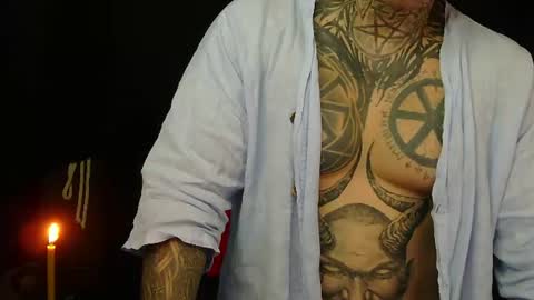 Snapshot of devilwithtats chatting on July 30, 4:39 pm Lucian online show from July 30, 4:39 pm