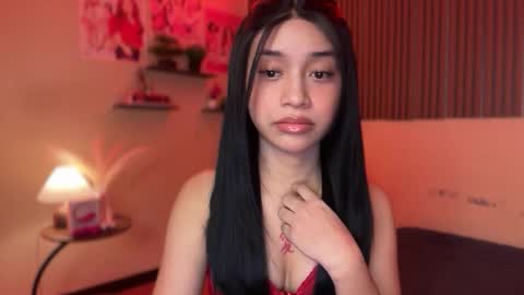 Snapshot of devine_goddessx chatting on October 23, 11:42 am Devine Greyson online show from October 23, 11:42 am