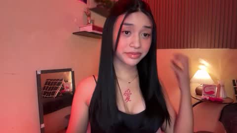 Snapshot of devine_goddessx chatting on October 27, 3:38 pm Devine Greyson online show from October 27, 3:38 pm