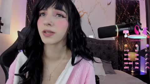PaulaInsta  paulacastellanos 1Pvt open online show from March 31, 11:21 am