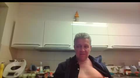 Snapshot of devon_nite chatting on February 11, 12:06 am Devon online show from February 11, 12:06 am