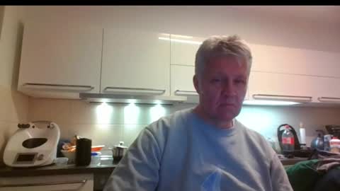 Snapshot of devon_nite chatting on February 25, 11:55 pm Devon online show from February 25, 11:55 pm