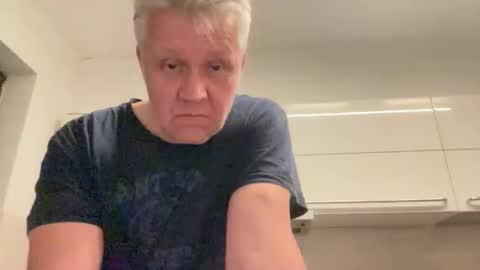 Snapshot of devon_nite chatting on October 14, 11:16 pm Devon online show from October 14, 11:16 pm