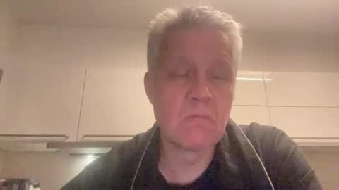 Snapshot of devon_nite chatting on May 16, 10:41 pm Devon online show from May 16, 10:41 pm