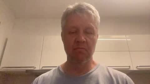 Snapshot of devon_nite chatting on May 30, 11:24 pm Devon online show from May 30, 11:24 pm