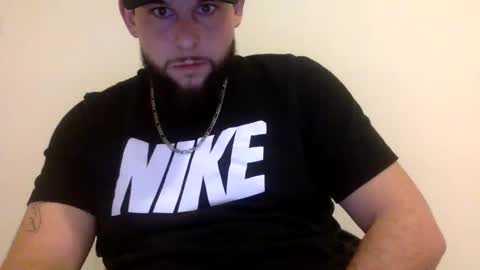 Snapshot of devonclarky213 chatting on January 16, 6:06 am come play online show from January 16, 6:06 am