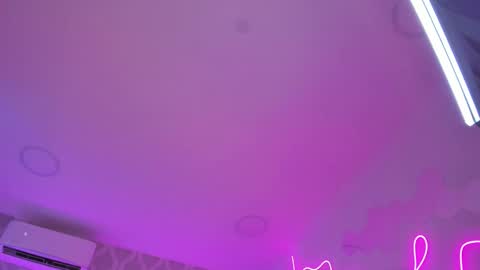 Snapshot of devoracook chatting on November 10, 5:34 pm DevoraCook online show from November 10, 5:34 pm