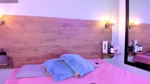 Mrs Devora online show from October 30, 4:52 pm